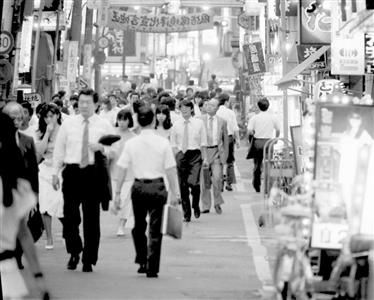 いつも心に緊急事態宣言　生まれ育った“反社桃源郷”歌舞伎町で身についたサバイバル術